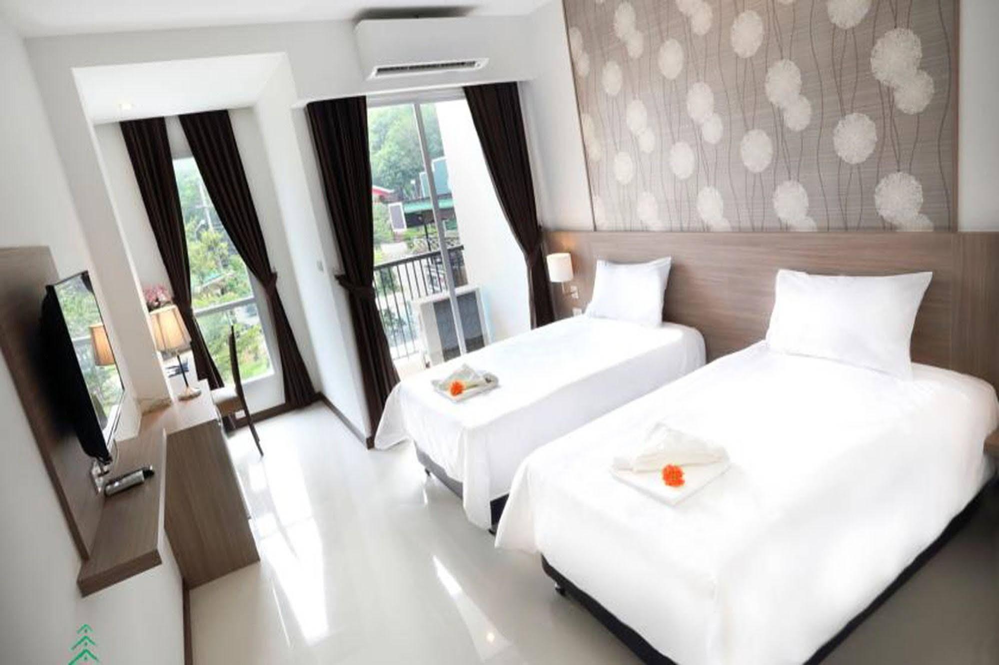 The Pino Hotel Pakchong Exterior photo